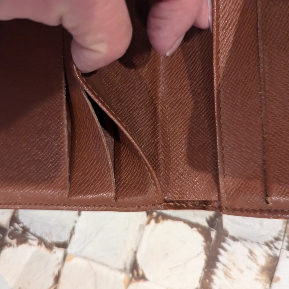 LV Small Brown Monogram wallet - Picture 9 of 11